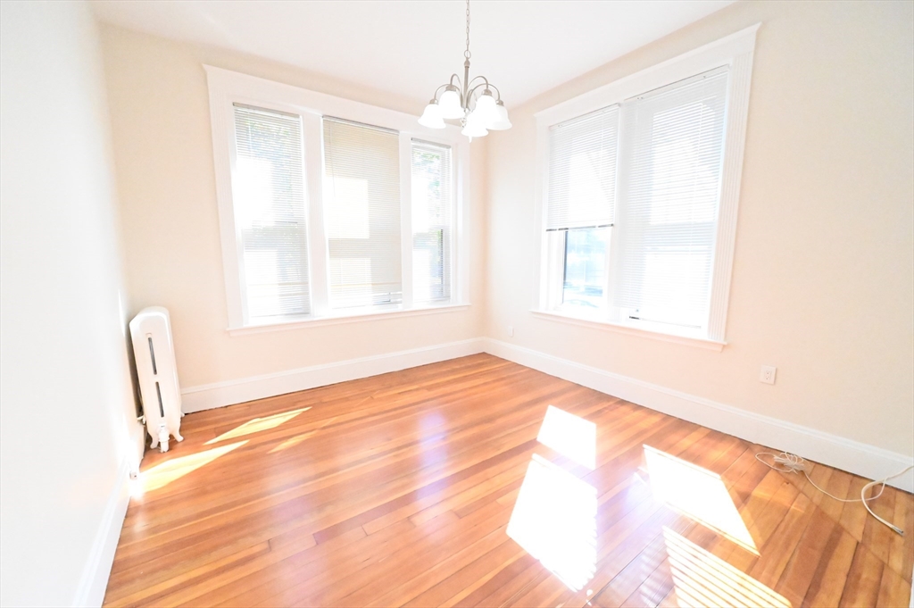 4 bed, 2 bath apartment for rent at 52 Cummings Rd Unit 1, Brighton — photo 5 of 9