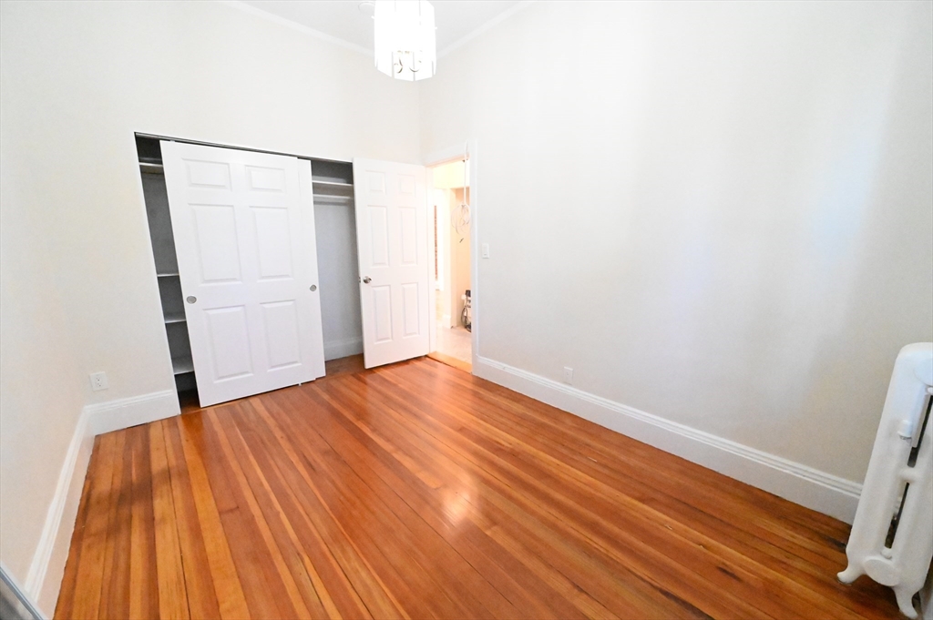 4 bed, 2 bath apartment for rent at 52 Cummings Rd Unit 1, Brighton — photo 7 of 9