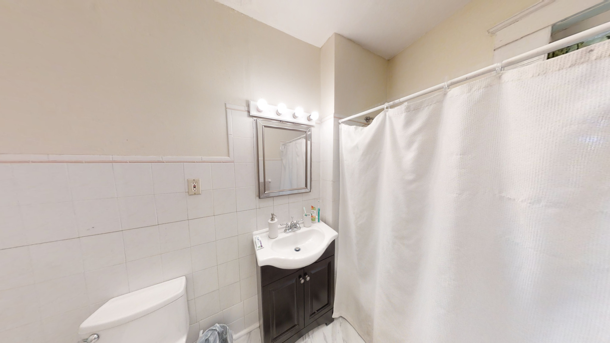3 bed, 1.5 bath apartment for rent at 52 Cummings Rd Unit 3, Brighton — photo 3 of 20