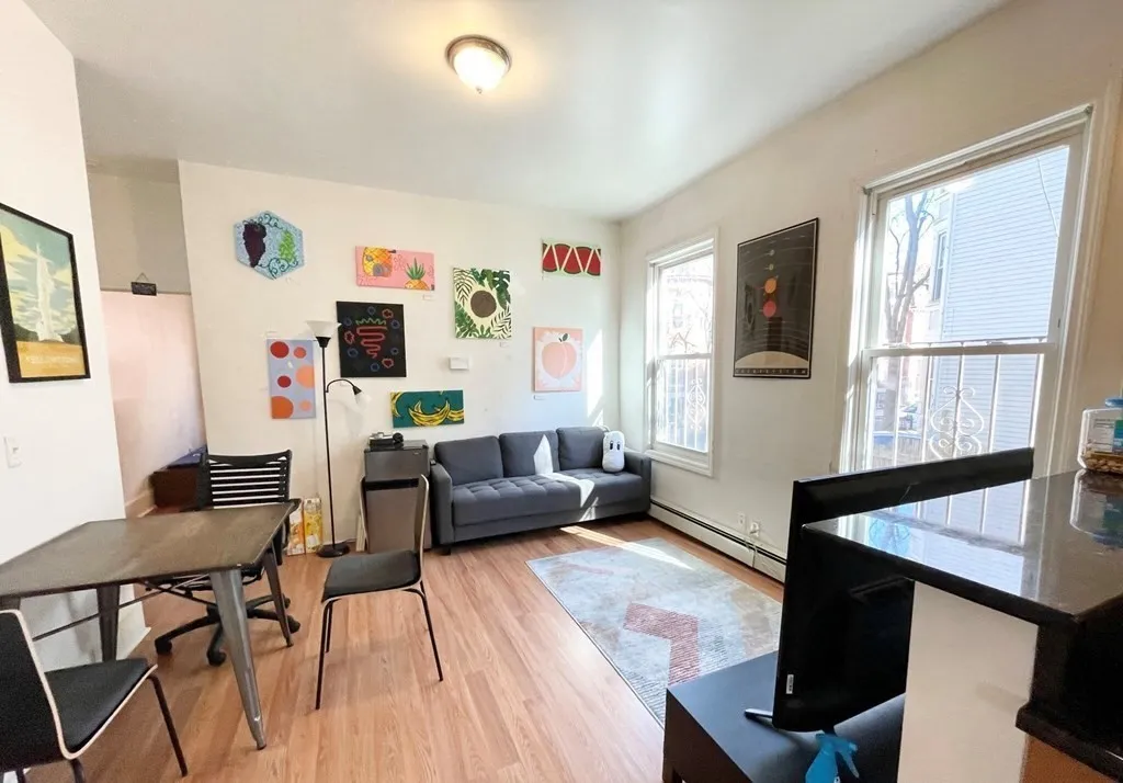 3 bed, 1 bath apartment for rent at 52 Delle Ave Unit 1, Mission Hill — photo 4 of 14