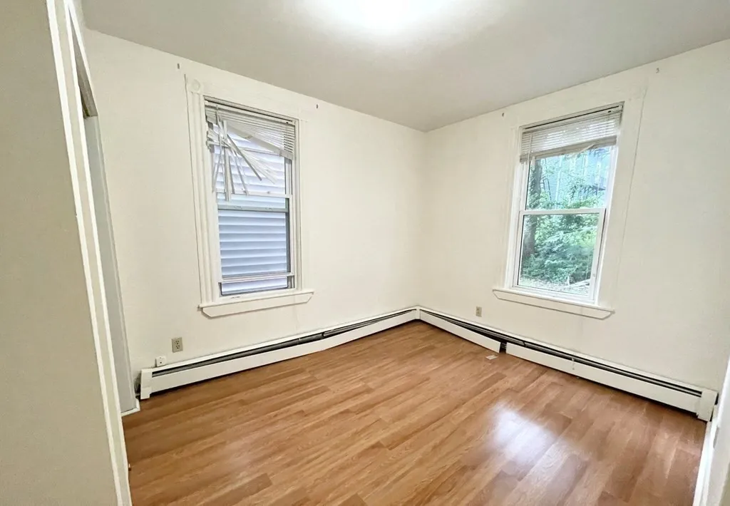 3 bed, 1 bath apartment for rent at 52 Delle Ave Unit 1, Mission Hill — photo 12 of 14