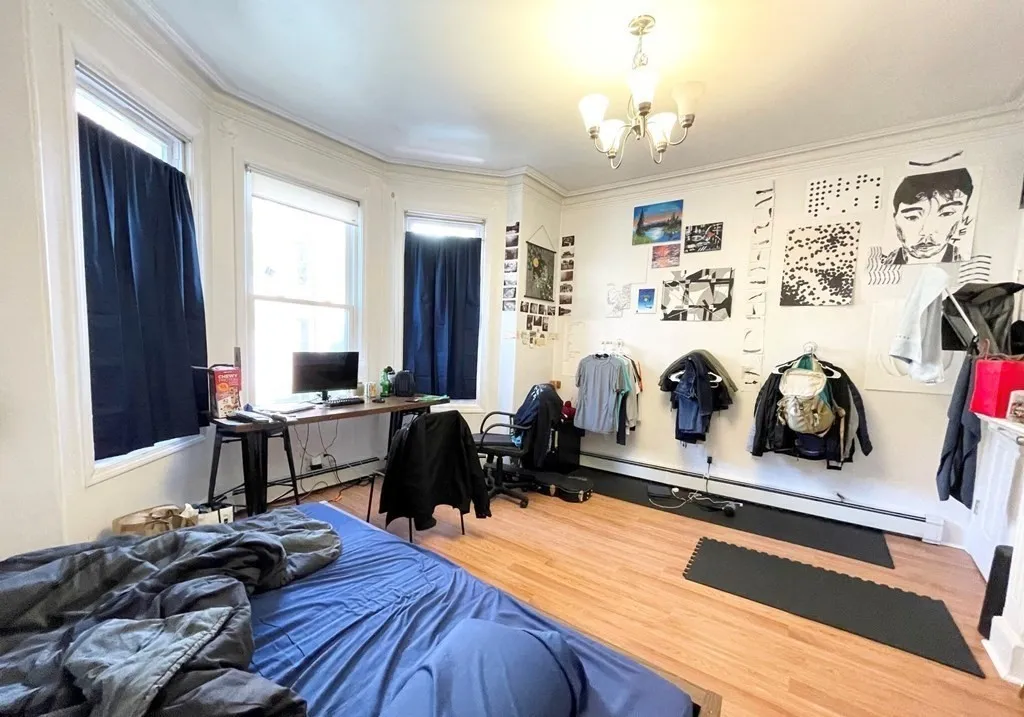 3 bed, 1 bath apartment for rent at 52 Delle Ave Unit 1, Mission Hill — photo 7 of 14