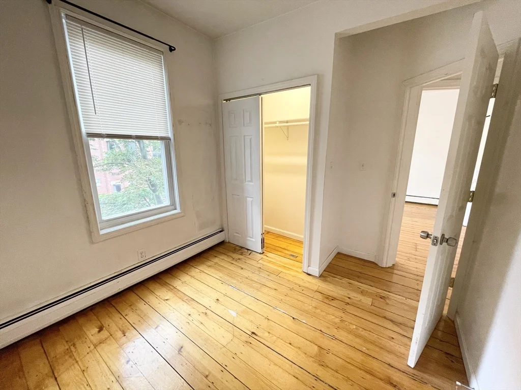 4 bed, 1 bath apartment for rent at 52 Delle Ave Unit 2, Mission Hill — photo 9 of 14