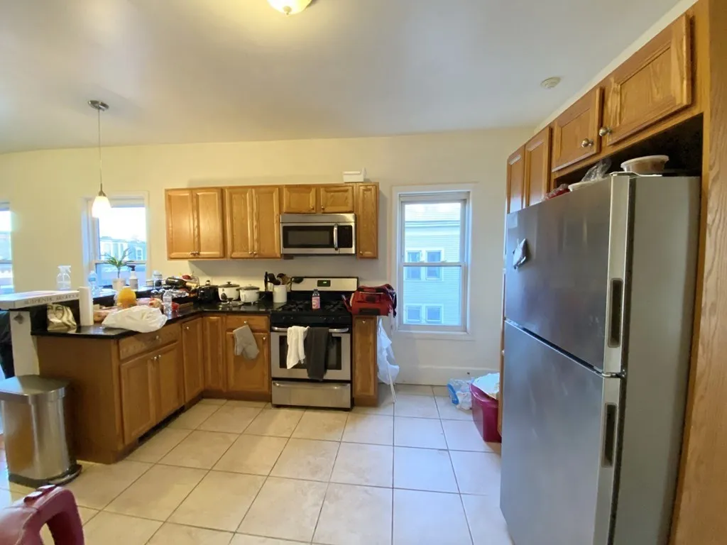 4 bed, 1 bath apartment for rent at 52 Delle Ave Unit 3, Mission Hill — photo 1 of 8