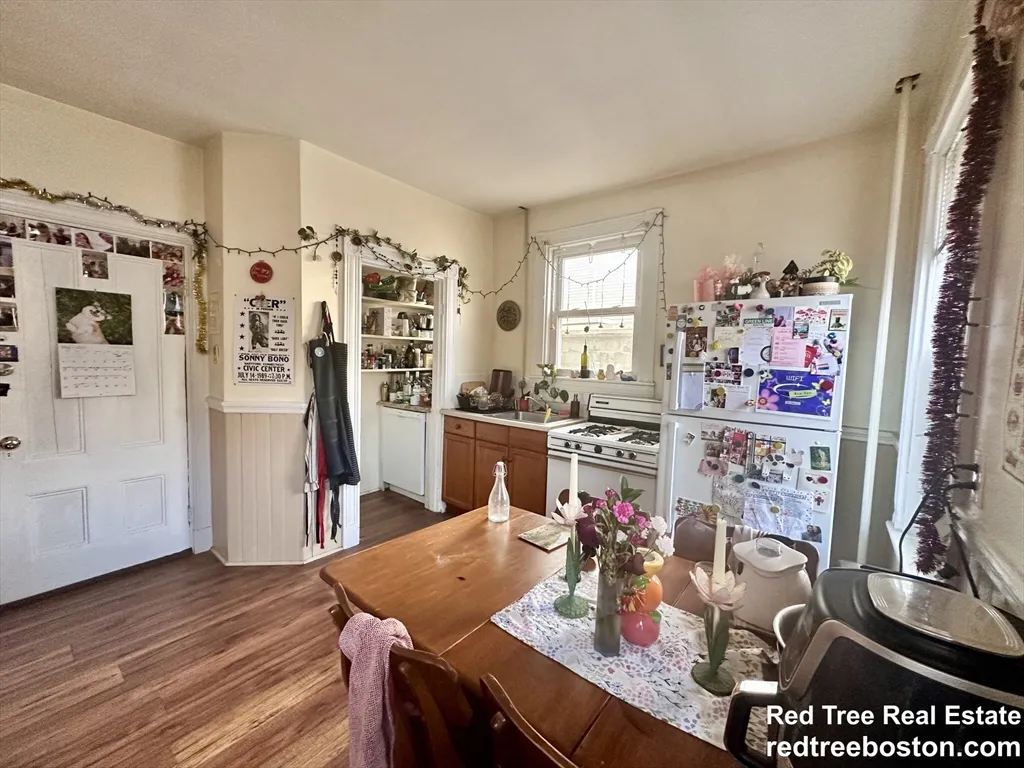 3 bed, 1 bath apartment for rent at 52 Dustin St Unit 1, Brighton — photo 6 of 14