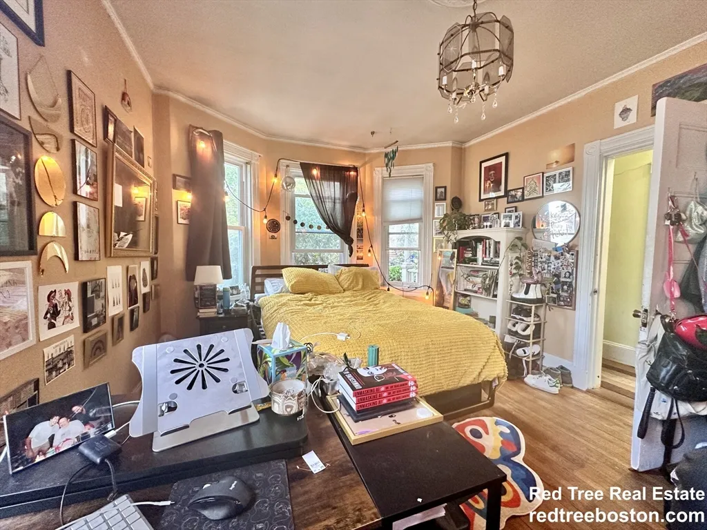 3 bed, 1 bath apartment for rent at 52 Dustin St Unit 1, Brighton — photo 5 of 14