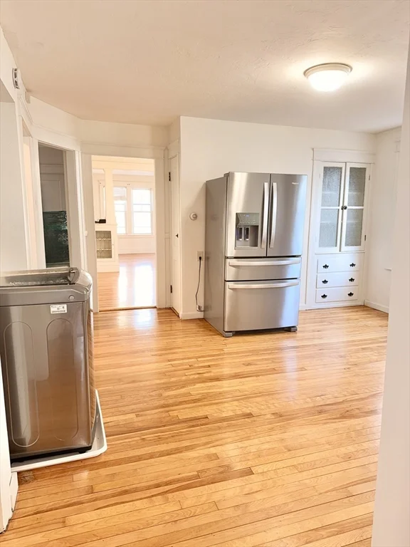 3 bed, 1 bath apartment for rent at 52 Fairfax Rd Unit 1, Worcester — photo 4 of 10