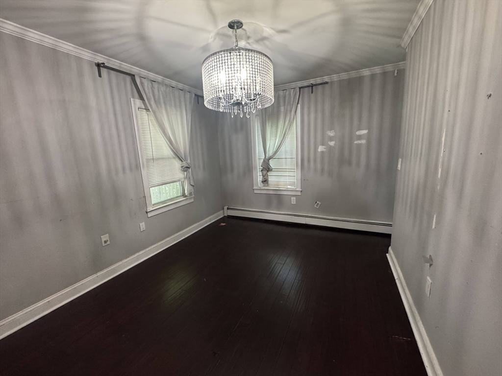 4 bed, 2 bath apartment for rent at 52 Faunce Unit 2, Mattapan — photo 5 of 22