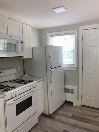 2 bed, 1 bath apartment for rent at 52 Fottler Rd Unit 52, West Hingham — photo 6 of 15