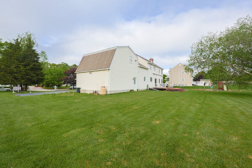 3 bed, 2 bath apartment for rent at 52 Galway Dr, North Attleboro — photo 3 of 42