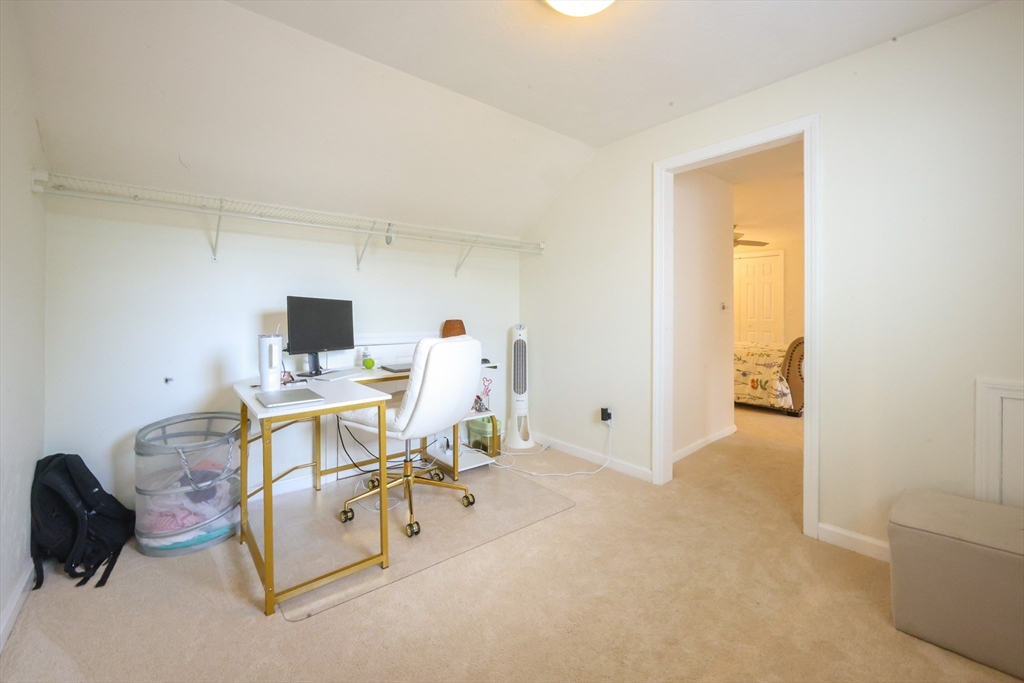 3 bed, 2 bath apartment for rent at 52 Galway Dr, North Attleboro — photo 18 of 42