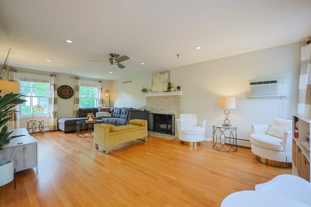 3 bed, 2 bath apartment for rent at 52 Galway Dr, North Attleboro — photo 33 of 42