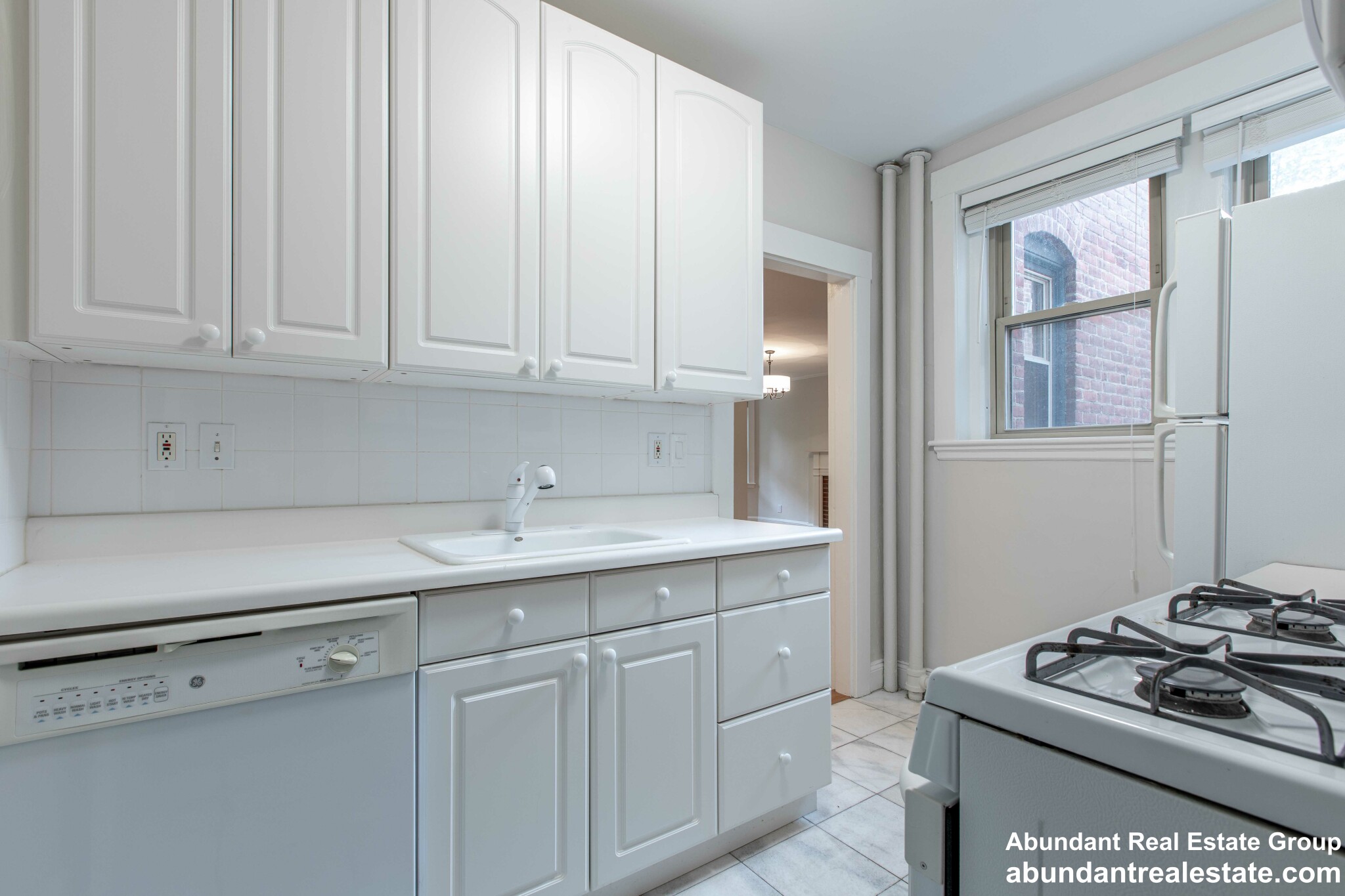 1 bed, 1 bath apartment for rent at 52 Garden St Unit 27, Neighborhood Nine — photo 12 of 23