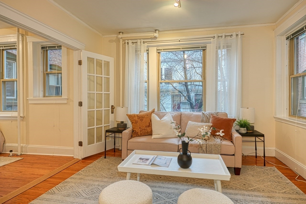 1 bed, 1 bath apartment for rent at 52 Garden St Unit 4, Harvard Square