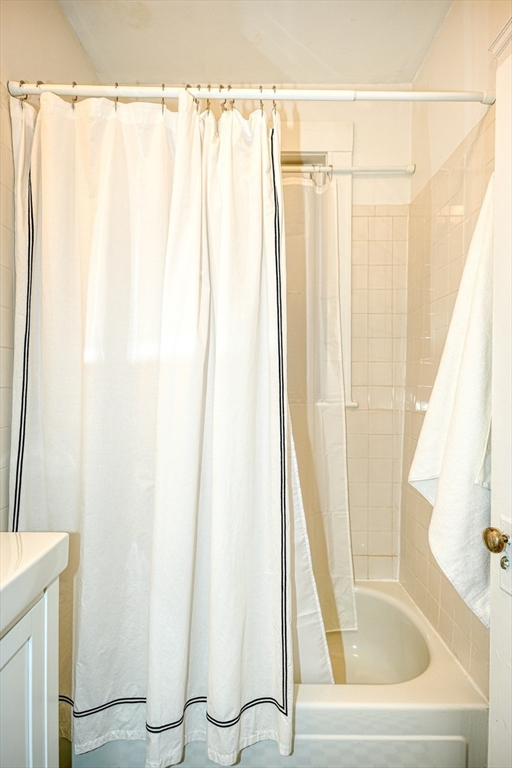 1 bed, 1 bath apartment for rent at 52 Garden St Unit 4, Harvard Square — photo 17 of 23
