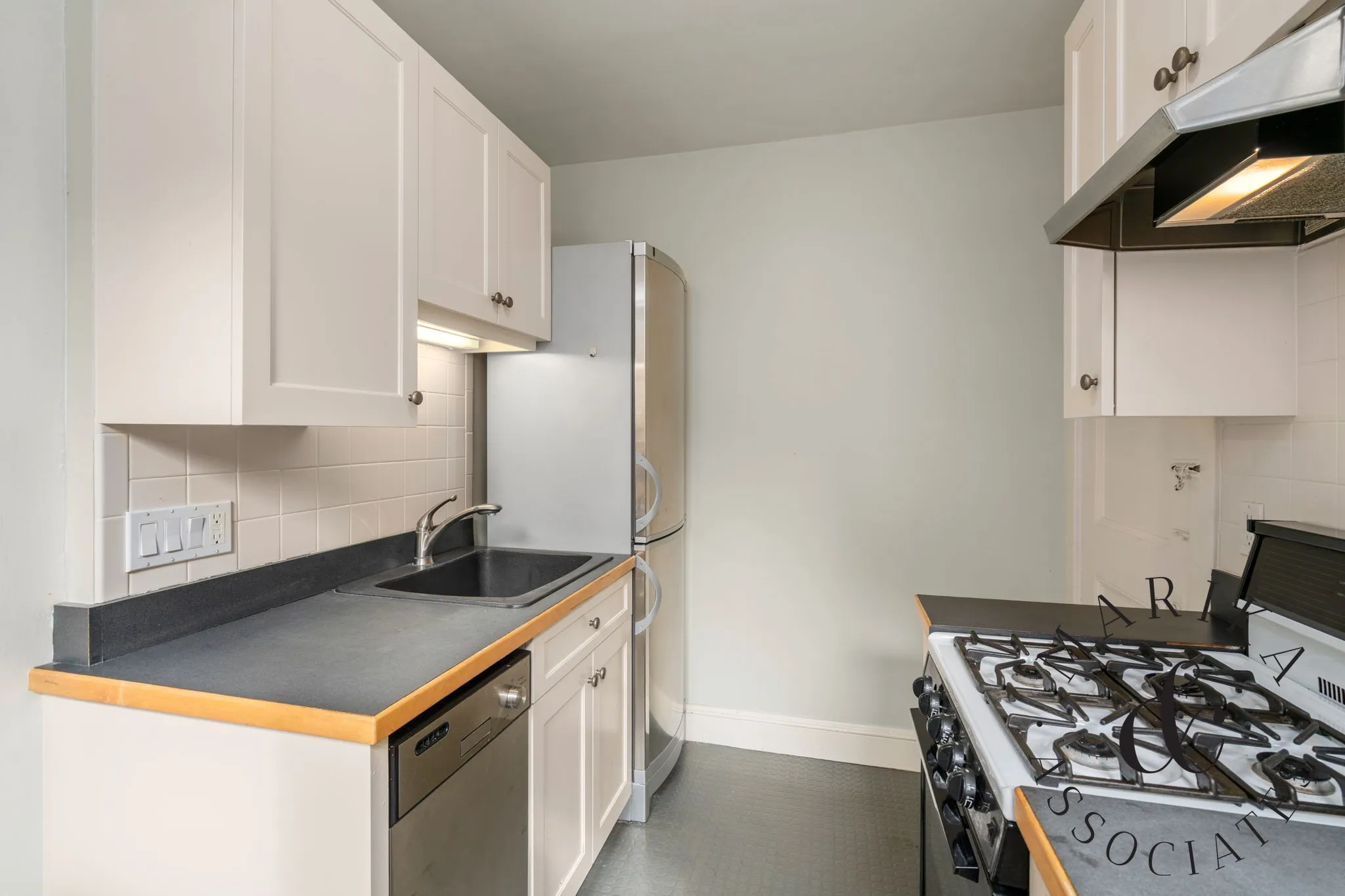 1 bed, 1 bath apartment for rent at 52 Garden St Unit 46, Neighborhood Nine — photo 9 of 23