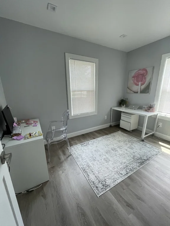 3 bed, 2 bath apartment for rent at 52 Garfield Ave Unit 1, Medford — photo 17 of 24