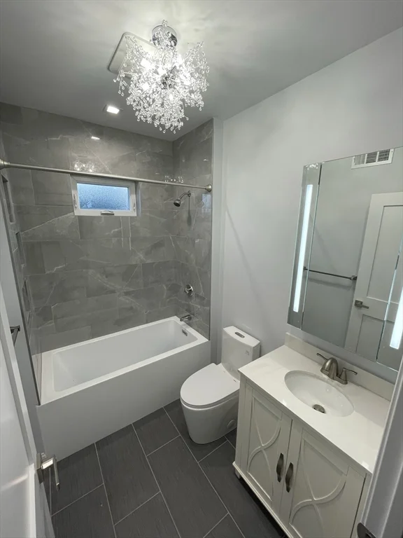 3 bed, 1 bath apartment for rent at 52 Garfield Ave Unit 2, Medford — photo 12 of 23