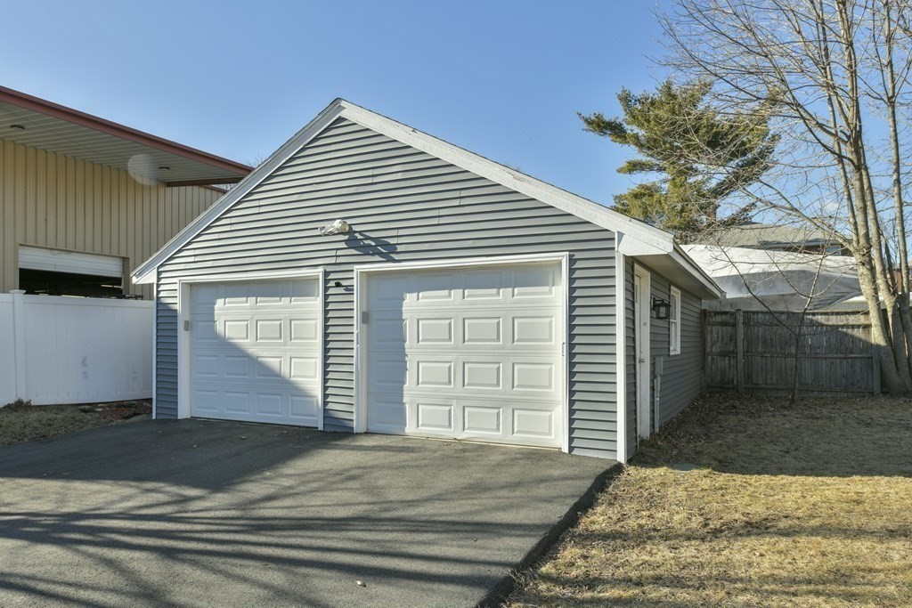 3 bed, 1 bath apartment for rent at 52 High St Unit 1, Woburn Highlands — photo 16 of 22