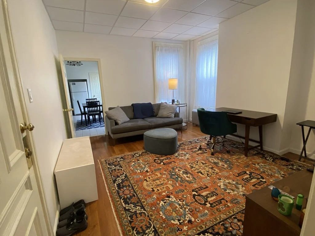 1 bed, 1 bath apartment for rent at 52 Highland Ave Unit 1, Prospect Hill — photo 3 of 7