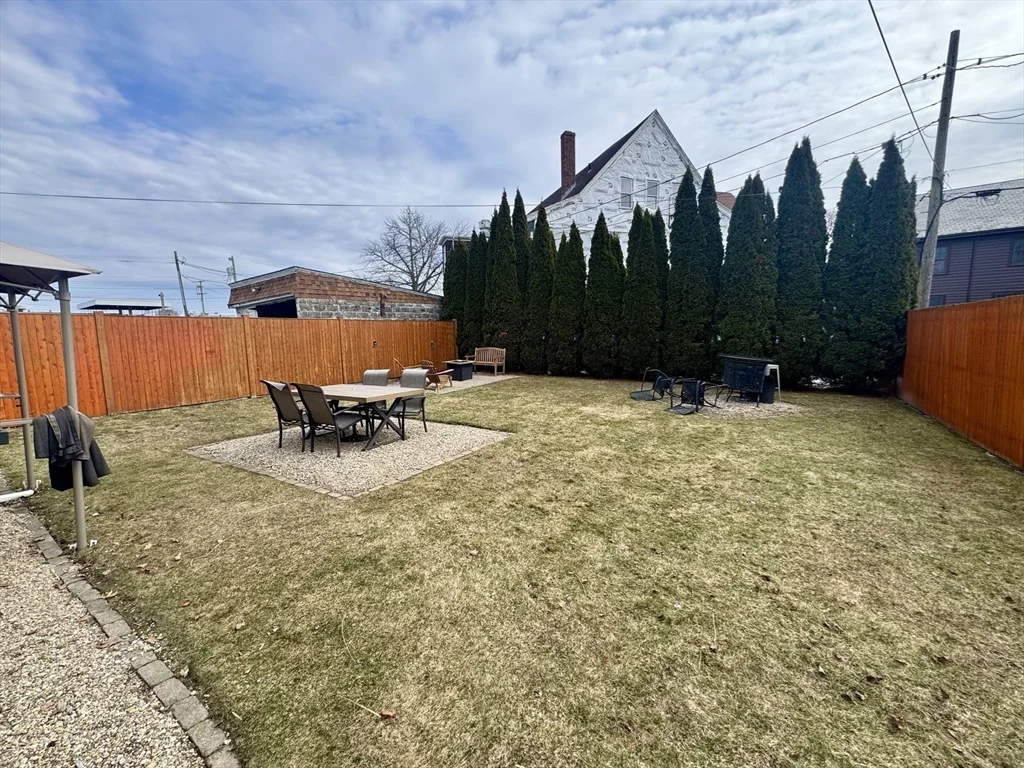 2 bed, 1 bath apartment for rent at 52 Hussey St, West — photo 34 of 36