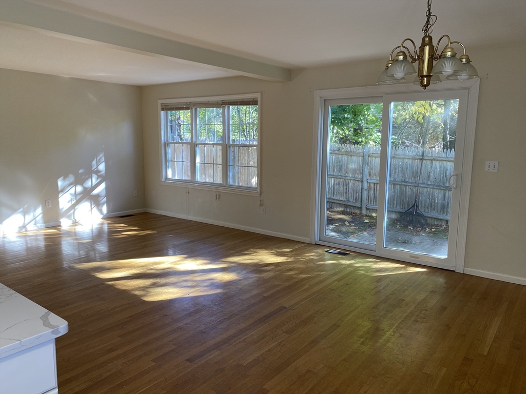 3 bed, 2 bath apartment for rent at 52 Kenneth St Unit 52, Newton — photo 2 of 11