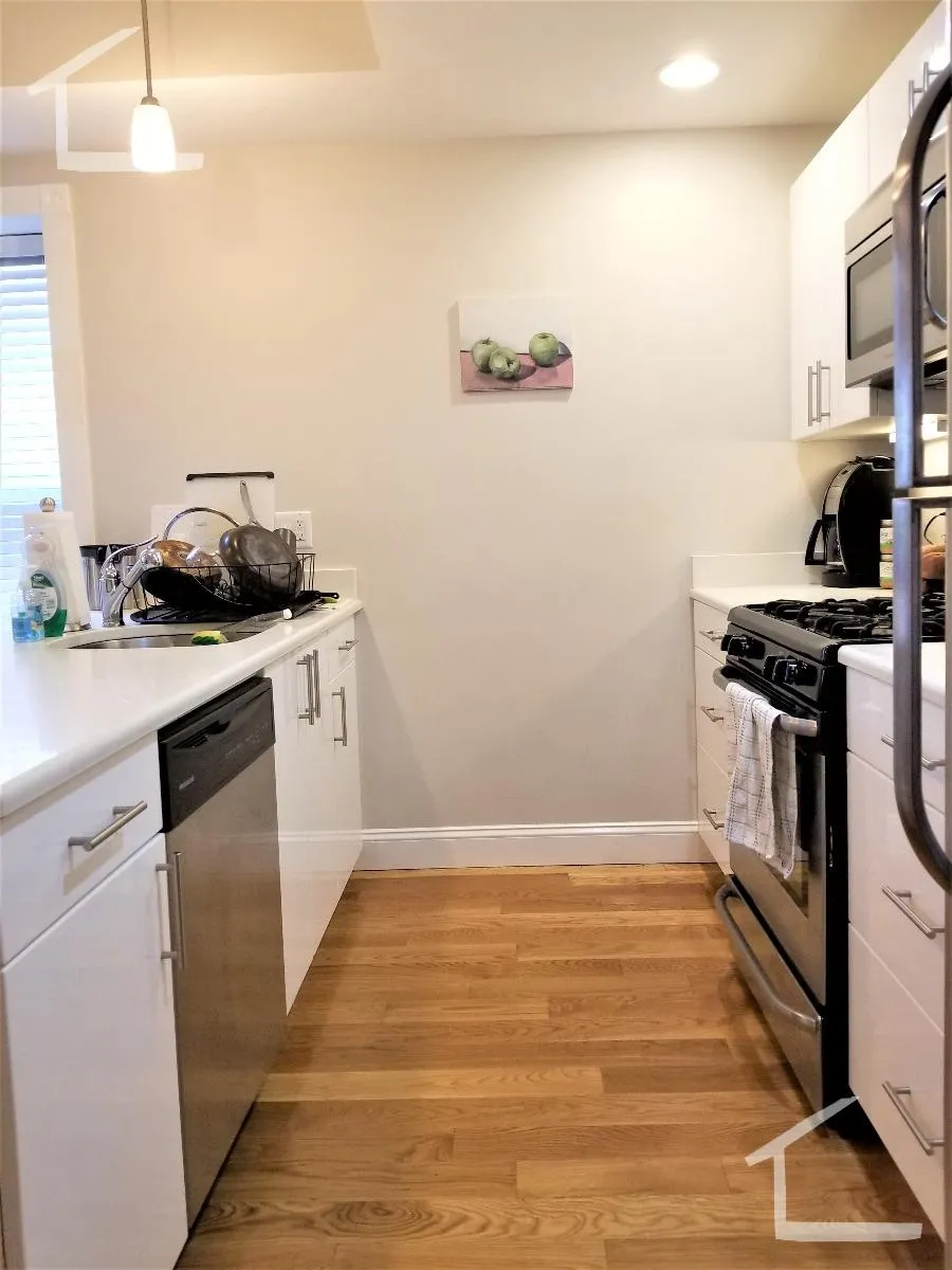 2 bed, 1.5 bath apartment for rent at 52 Kent St Unit 1A, Brookline Village — photo 11 of 15