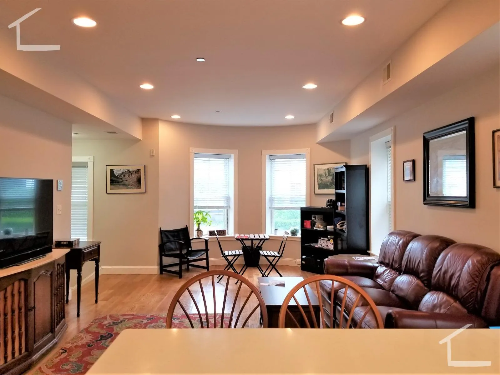 2 bed, 1.5 bath apartment for rent at 52 Kent St Unit 1A, Brookline Village — photo 2 of 15