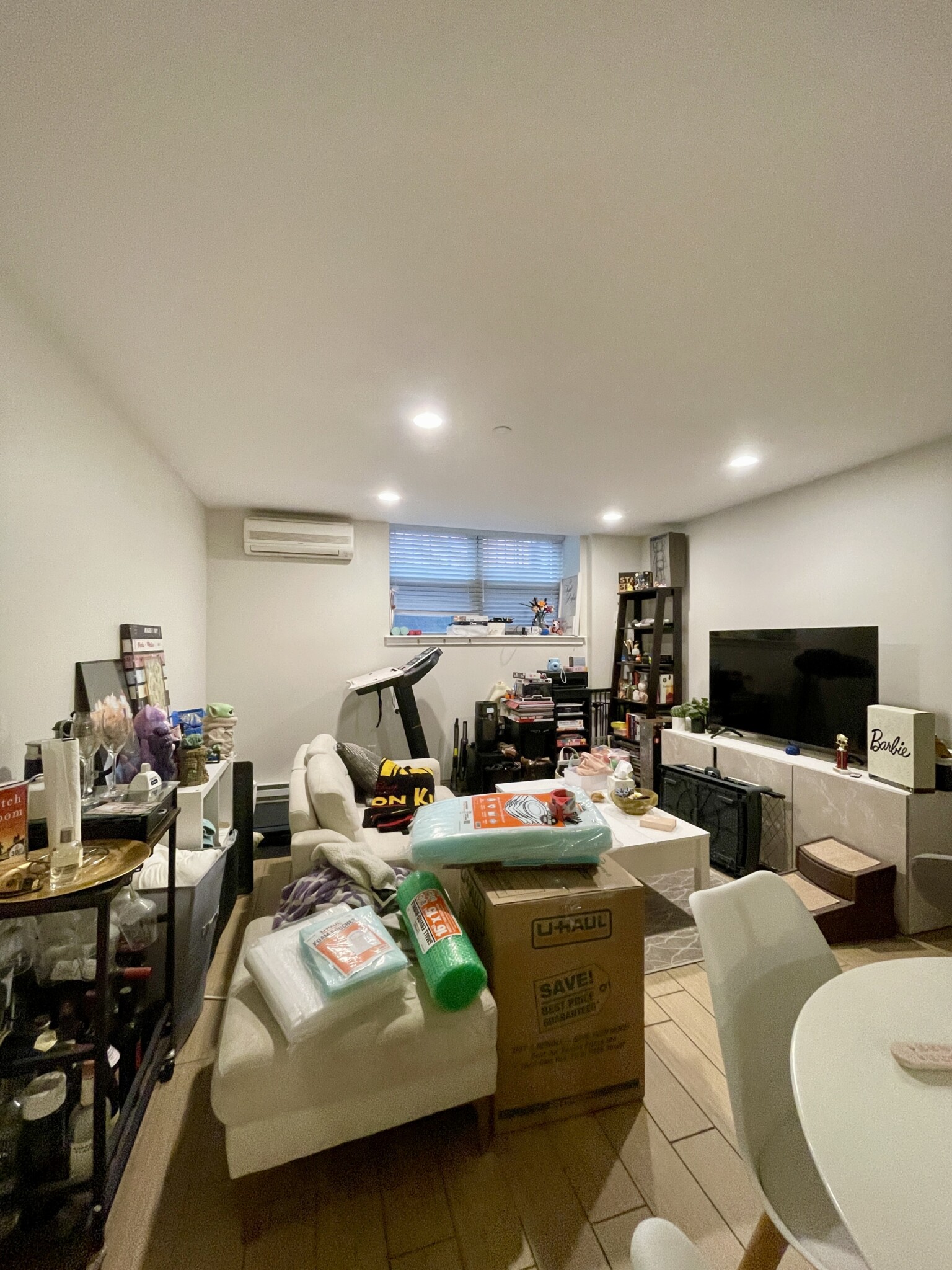 2 bed, 1 bath apartment for rent at 52 Kent Unit 3, Brookline Village — photo 8 of 16