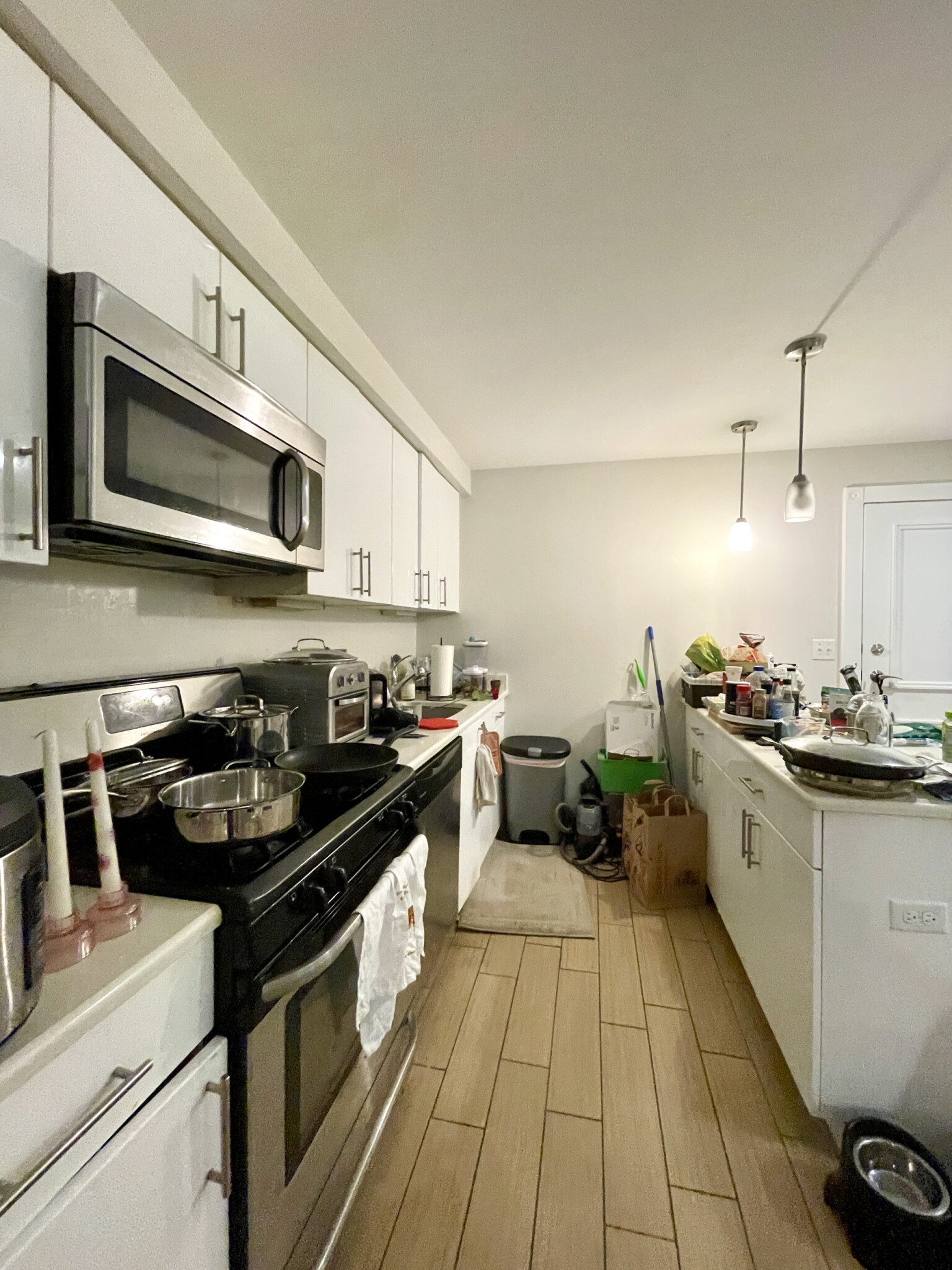 2 bed, 1 bath apartment for rent at 52 Kent Unit 3, Brookline Village — photo 2 of 16