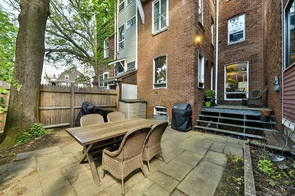 5 bed, 3 bath apartment for rent at 52 Kirkland St, Harvard Square — photo 18 of 19