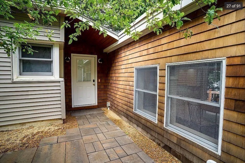 2 bed, 1 bath apartment for rent at 52 Lake Shore Dr S, Westford — photo 24 of 31