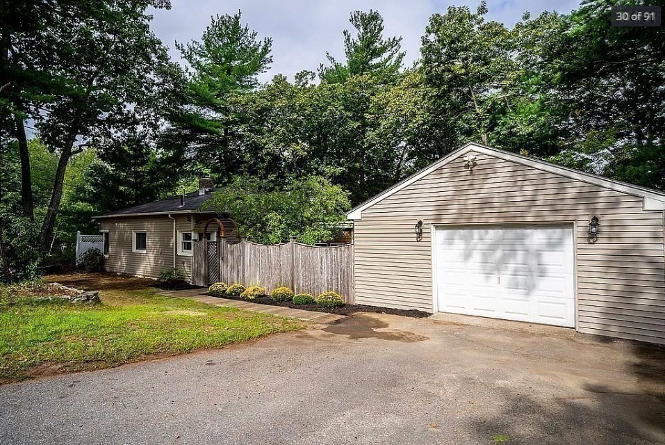 2 bed, 1 bath apartment for rent at 52 Lake Shore Dr S, Westford — photo 29 of 31