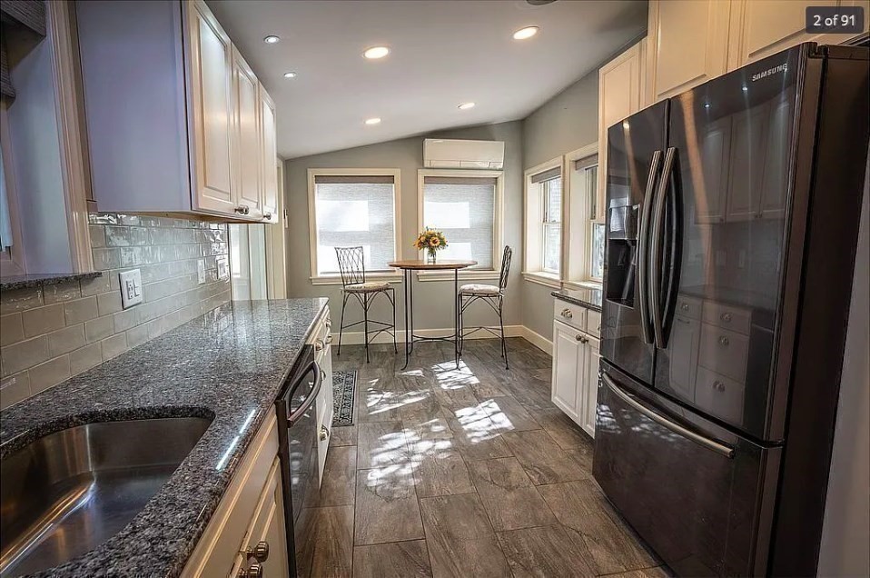 2 bed, 1 bath apartment for rent at 52 Lake Shore Dr S, Westford — photo 7 of 31