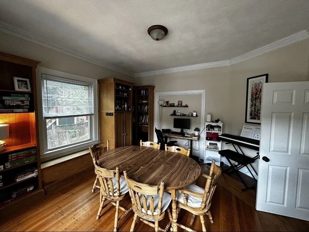 4 bed, 2 bath apartment for rent at 52 Lanark Rd Unit 1, Brighton — photo 4 of 13