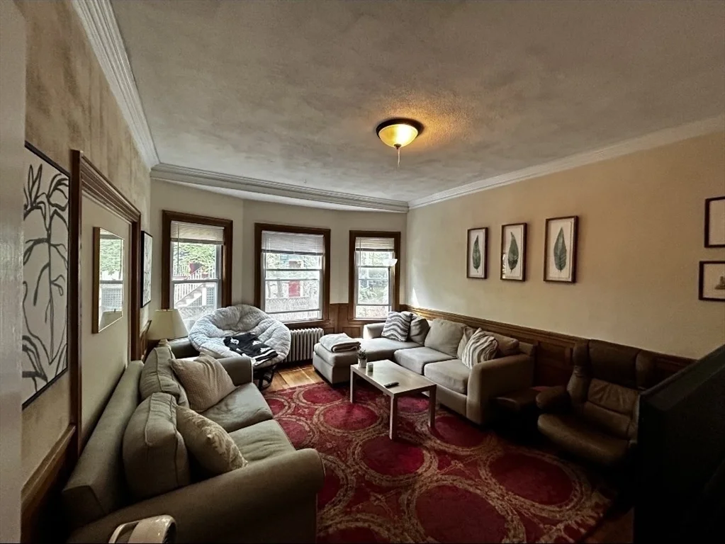 4 bed, 2 bath apartment for rent at 52 Lanark Rd Unit 1, Brighton — photo 12 of 13