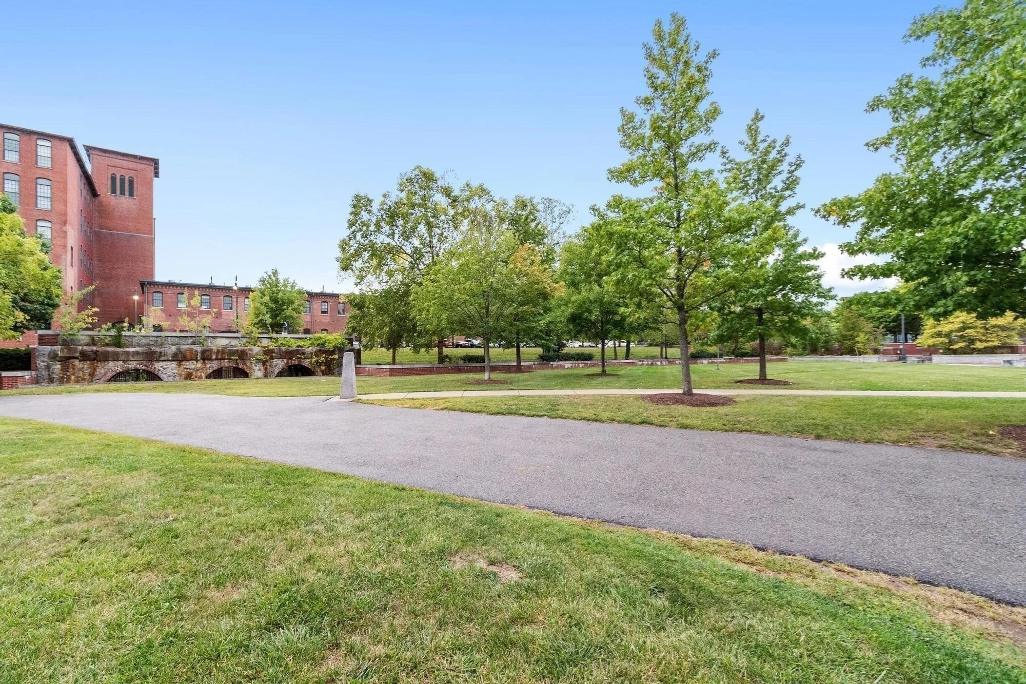 1 bed, 1 bath apartment for rent at 52 Lawrence Dr Unit M504, Highlands — photo 35 of 40