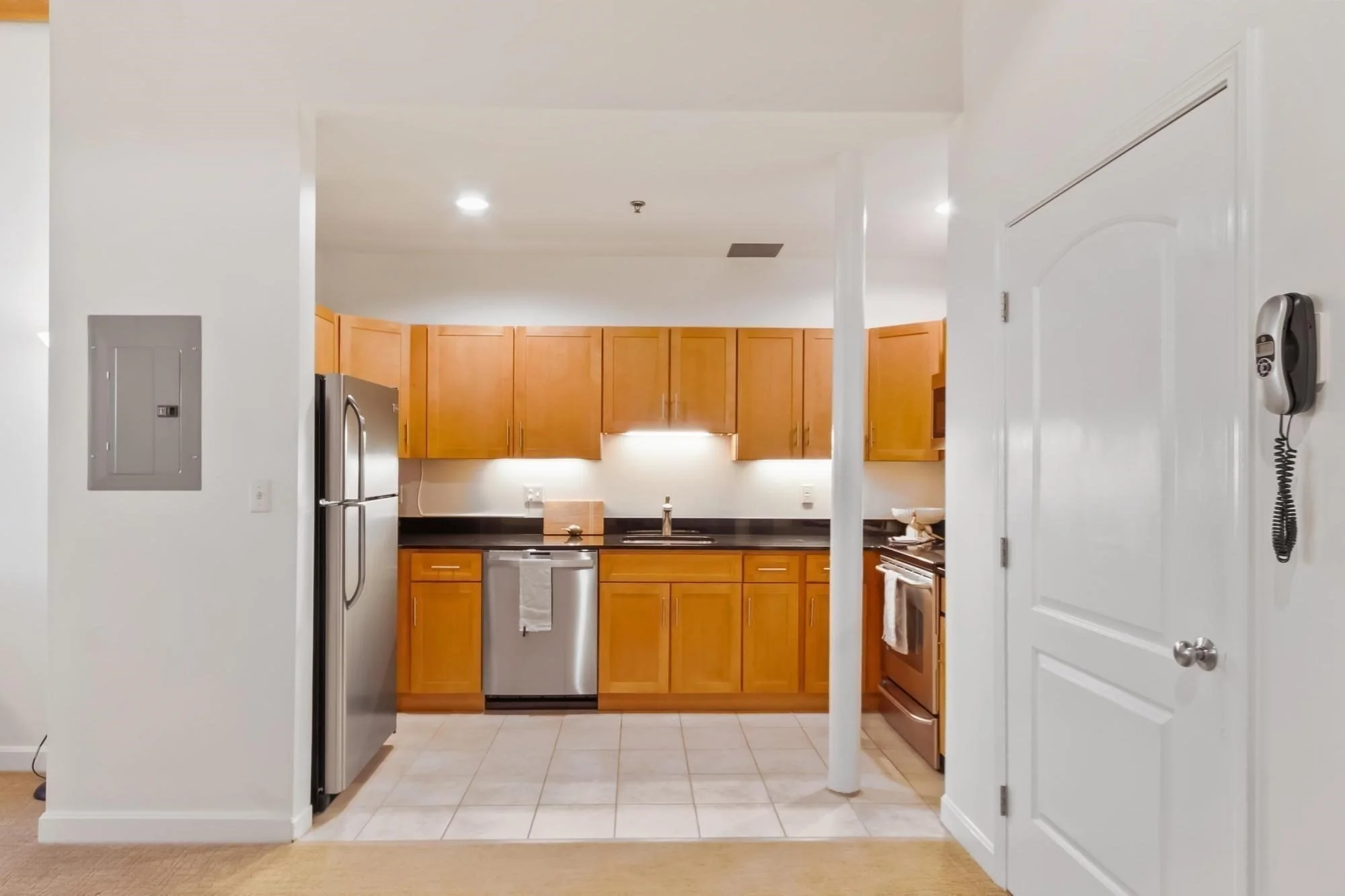1 bed, 1 bath apartment for rent at 52 Lawrence Dr Unit M504, Highlands — photo 9 of 40
