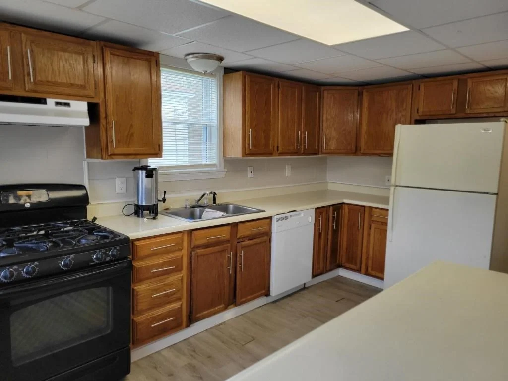 3 bed, 2 bath apartment for rent at 52 Main St, Sutton — photo 5 of 17