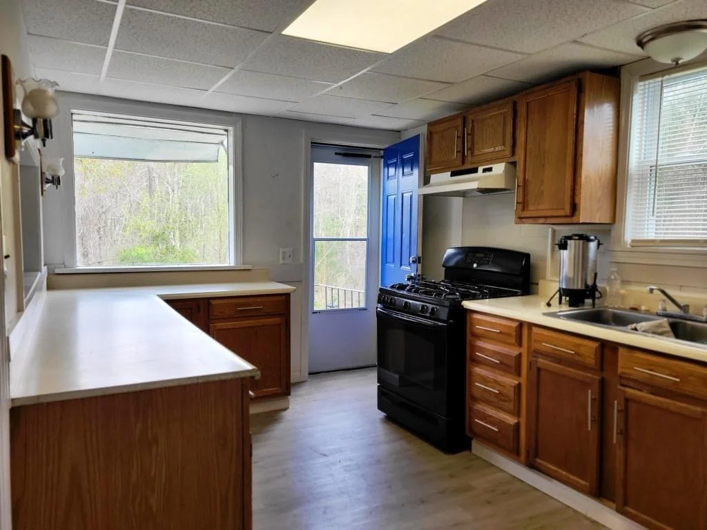 3 bed, 2 bath apartment for rent at 52 Main St, Sutton — photo 3 of 17