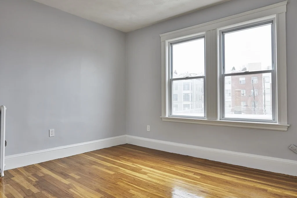 3 bed, 1 bath apartment for rent at 52 Mansfield St Unit 2A, Union Square — photo 9 of 12