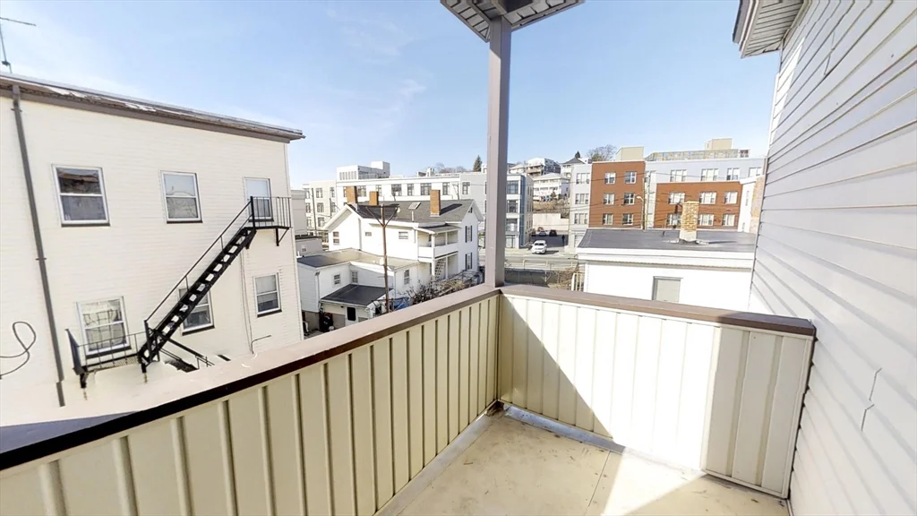 3 bed, 1 bath apartment for rent at 52 Mansfield St Unit 2A, Union Square — photo 11 of 12