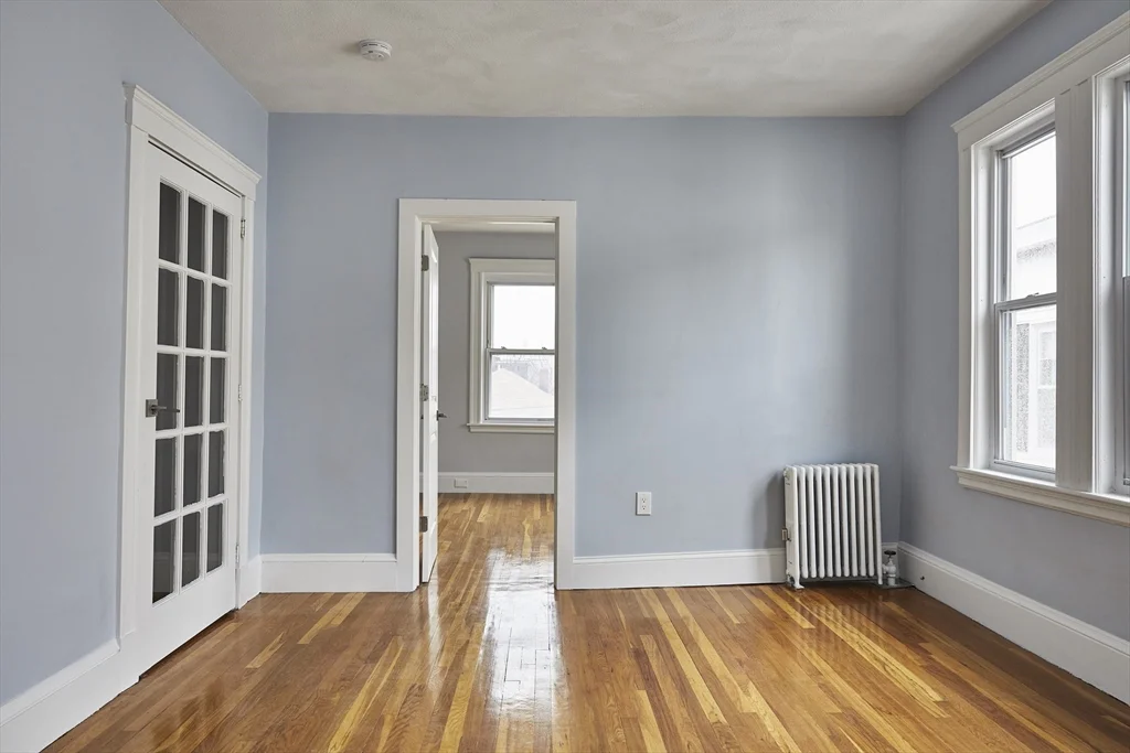 3 bed, 1 bath apartment for rent at 52 Mansfield St Unit 2A, Union Square — photo 3 of 12