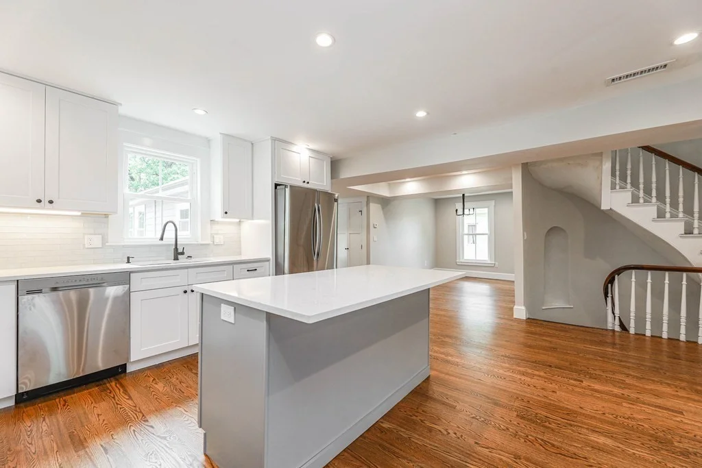 4 bed, 3 bath apartment for rent at 52 Maple St Unit 2, Hyde Park — photo 4 of 41