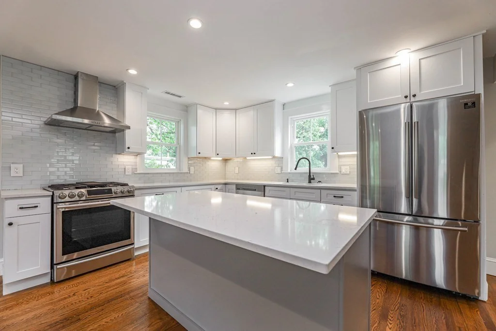 4 bed, 3 bath apartment for rent at 52 Maple St Unit 2, Hyde Park — photo 2 of 41