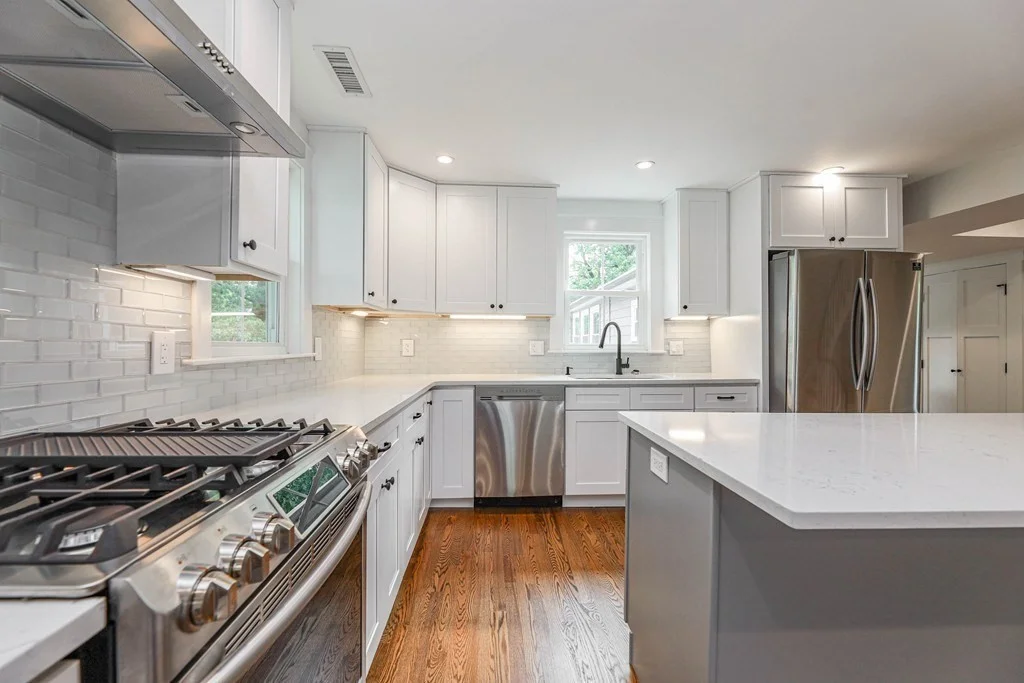 4 bed, 3 bath apartment for rent at 52 Maple St Unit 2, Hyde Park — photo 3 of 41