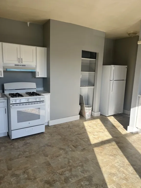 2 bed, 1 bath apartment for rent at 52 Mascot St Unit 6, Dorchester — photo 6 of 12