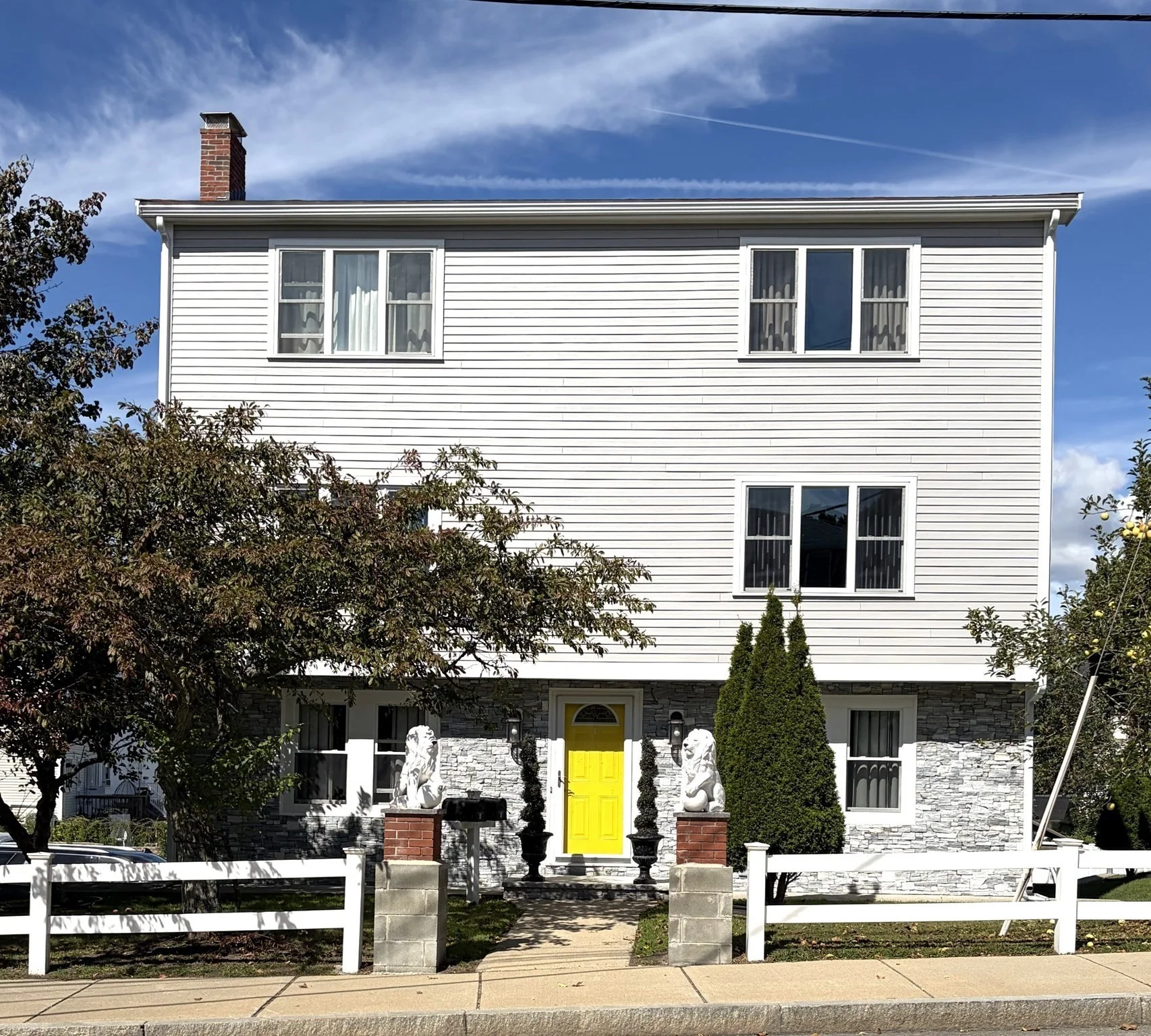 2 bed, 1 bath apartment for rent at 52 Montvale Ave Unit A, Woburn