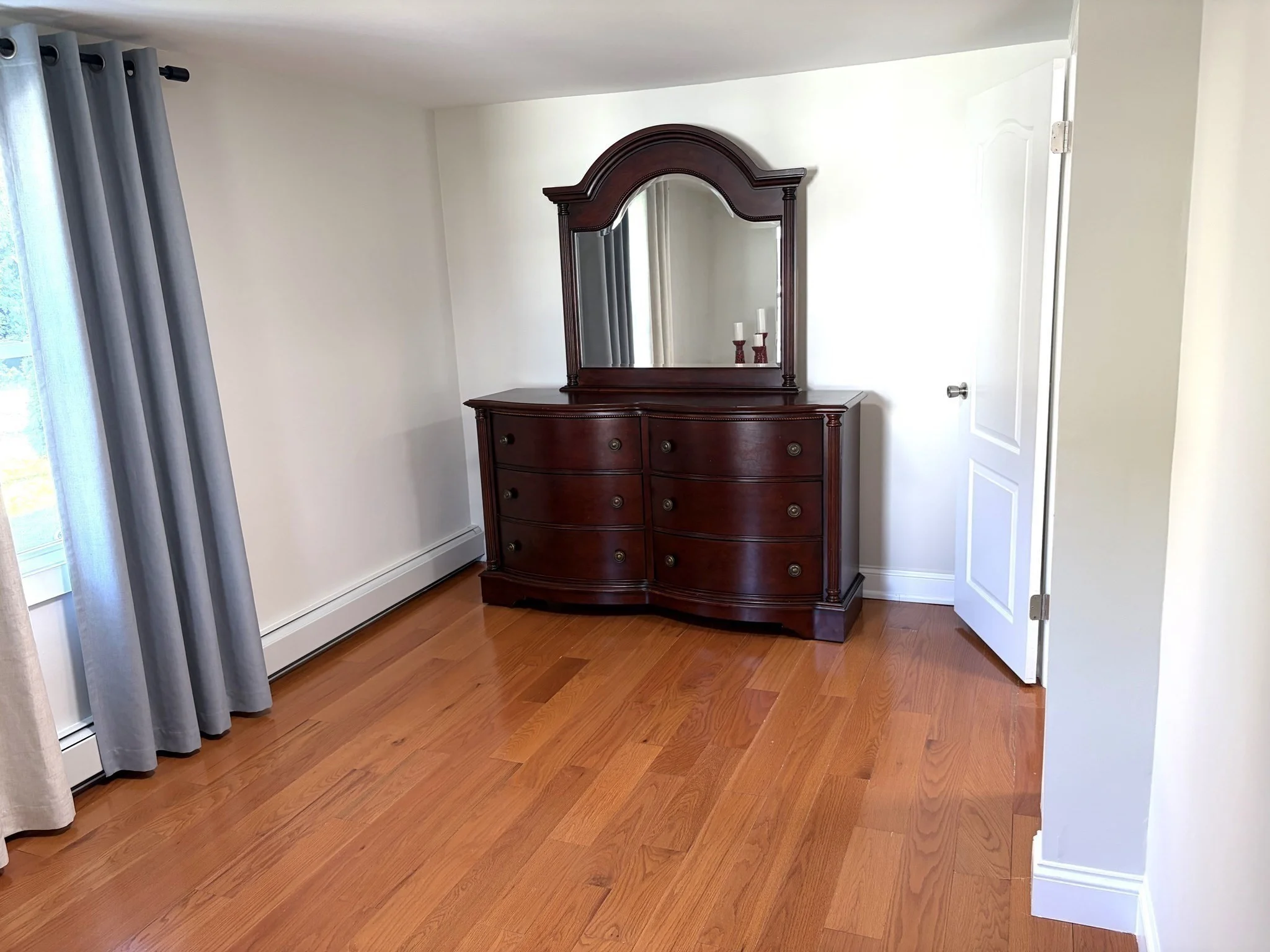 2 bed, 1 bath apartment for rent at 52 Montvale Ave Unit A, Woburn — photo 8 of 9