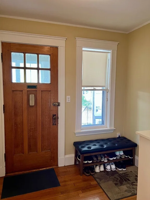 2 bed, 1 bath apartment for rent at 52 Mount Vernon St Unit 52, Arlington Heights — photo 2 of 18